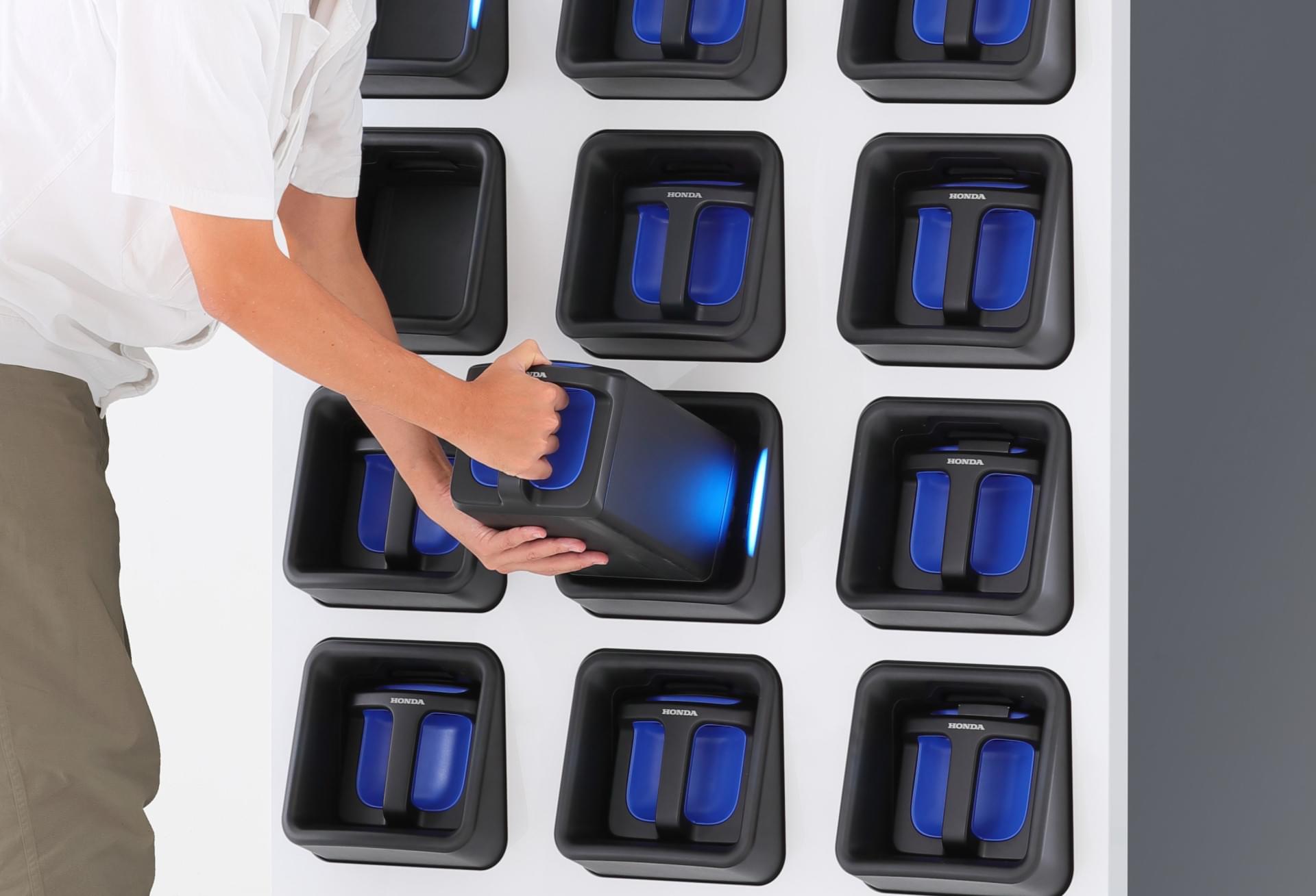 506794 Honda to Begin European Verification Test of Battery Sharing Service with