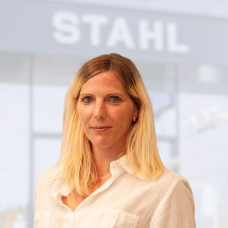 Auto Stahl Tamara Habla Kundendienstberater Auto Stahl Wien 22-756x756