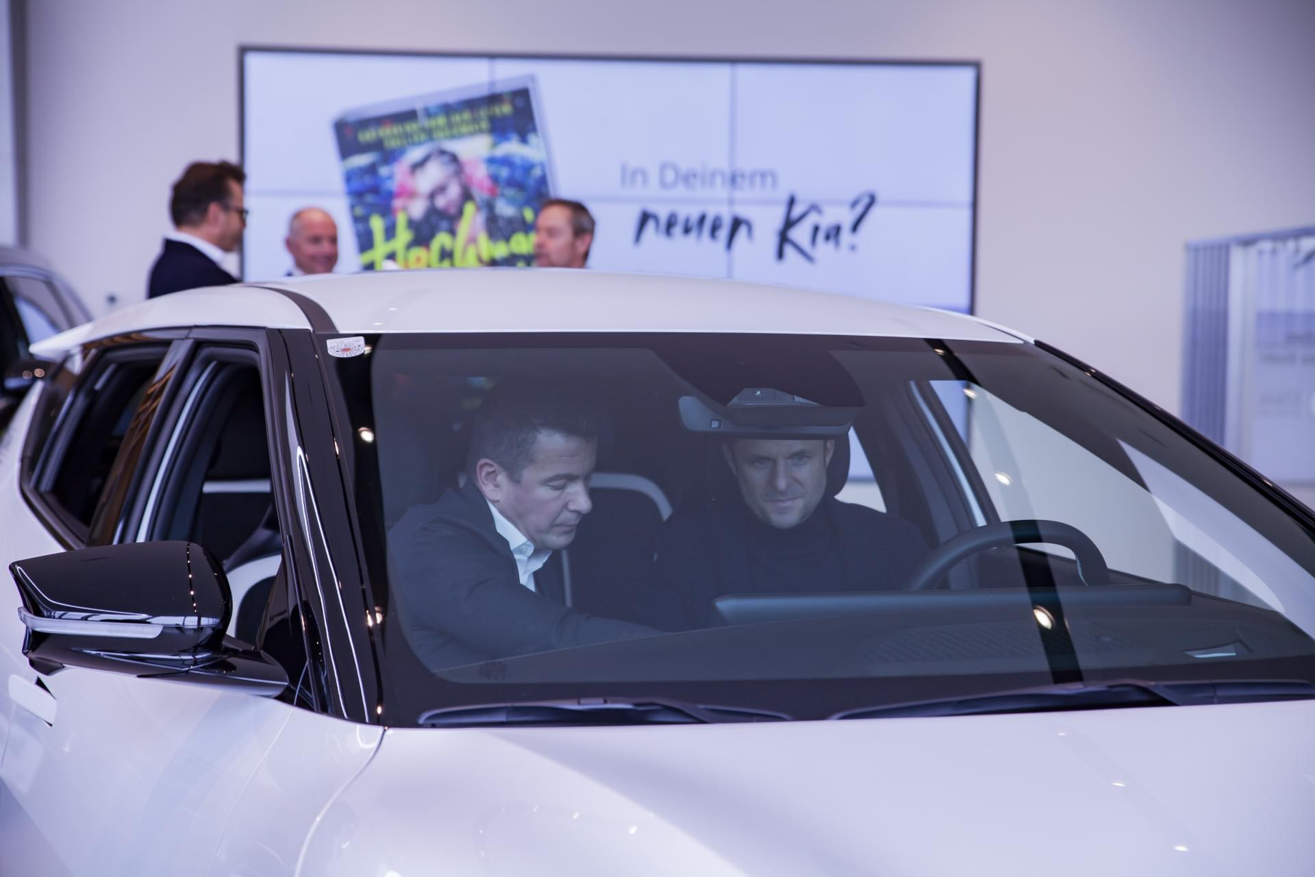 Auto Stahl Wien 22 – Kia – Sponsoring Jedermann – Philipp Hochmair 20260209-061