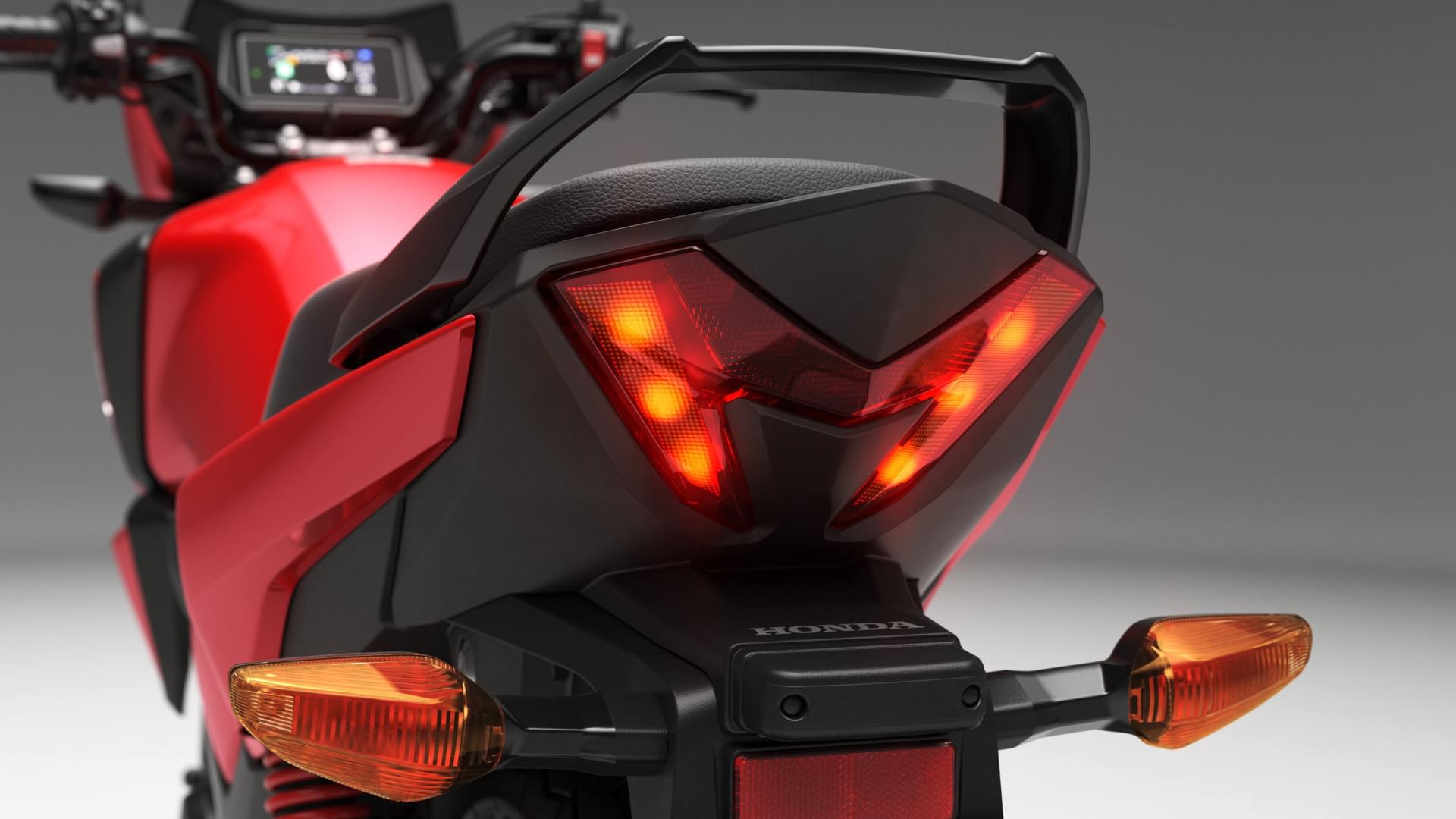 533936 26YM HONDA CB125F