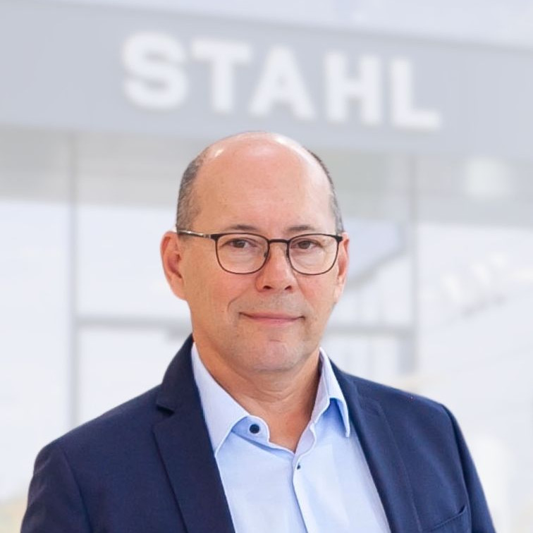 Auto Stahl Andras Juhas Verkaufsleitung Motorrad Auto Stahl Wien 22-756x756