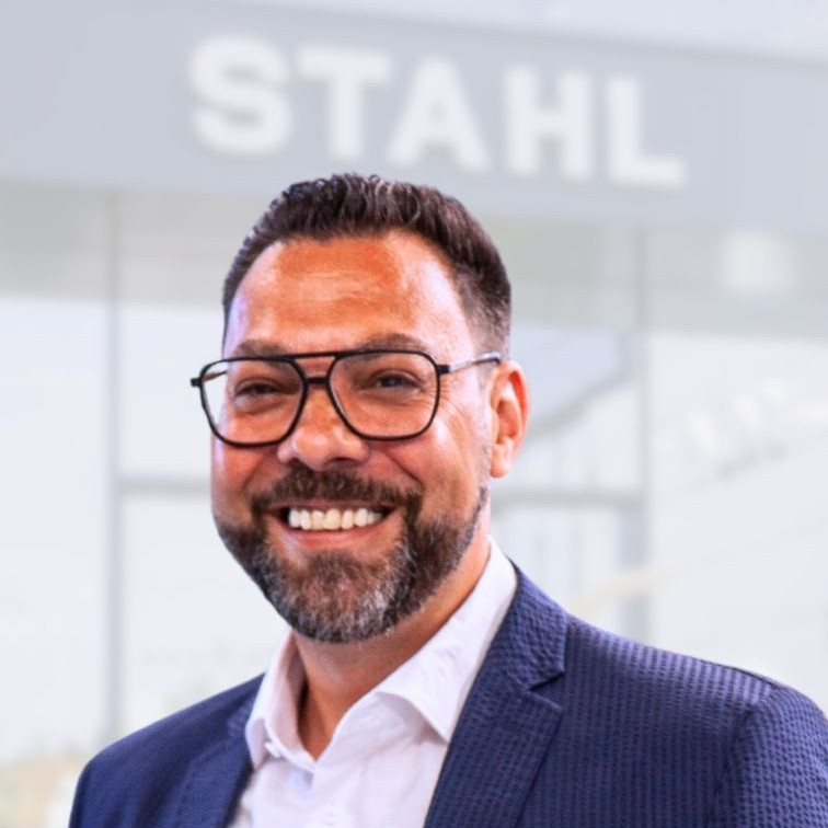 Auto Stahl Nebojsa Mihajlovic Verkaufsberater Ford Auto Stahl Wien 22-756x756