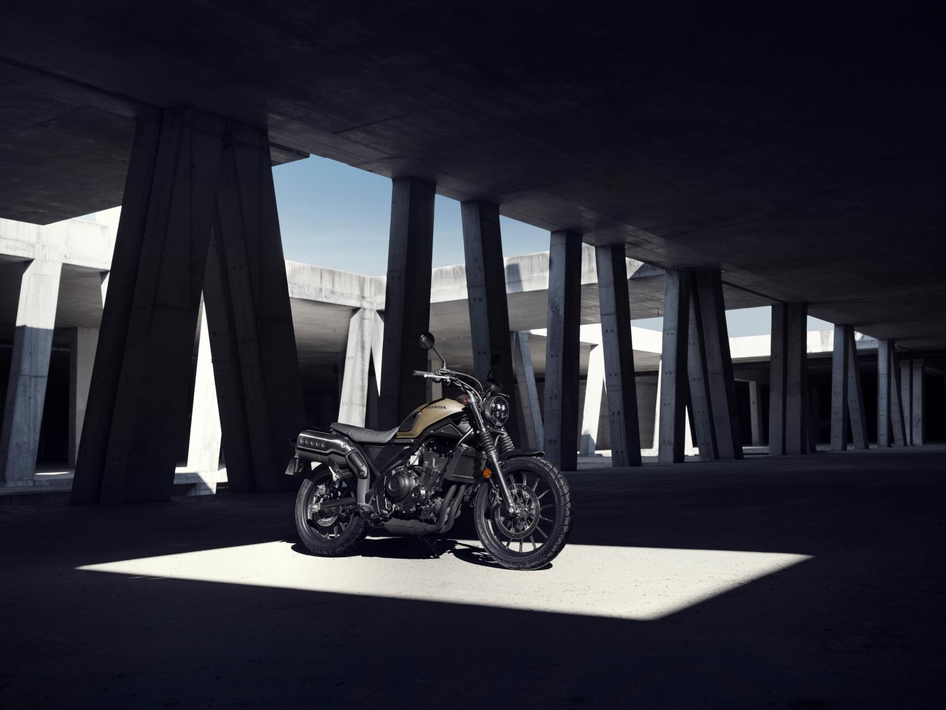 504218 25YM Honda CL500