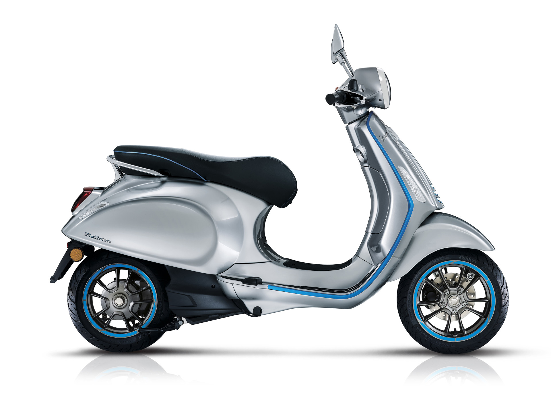 04 Vespa Elettrica