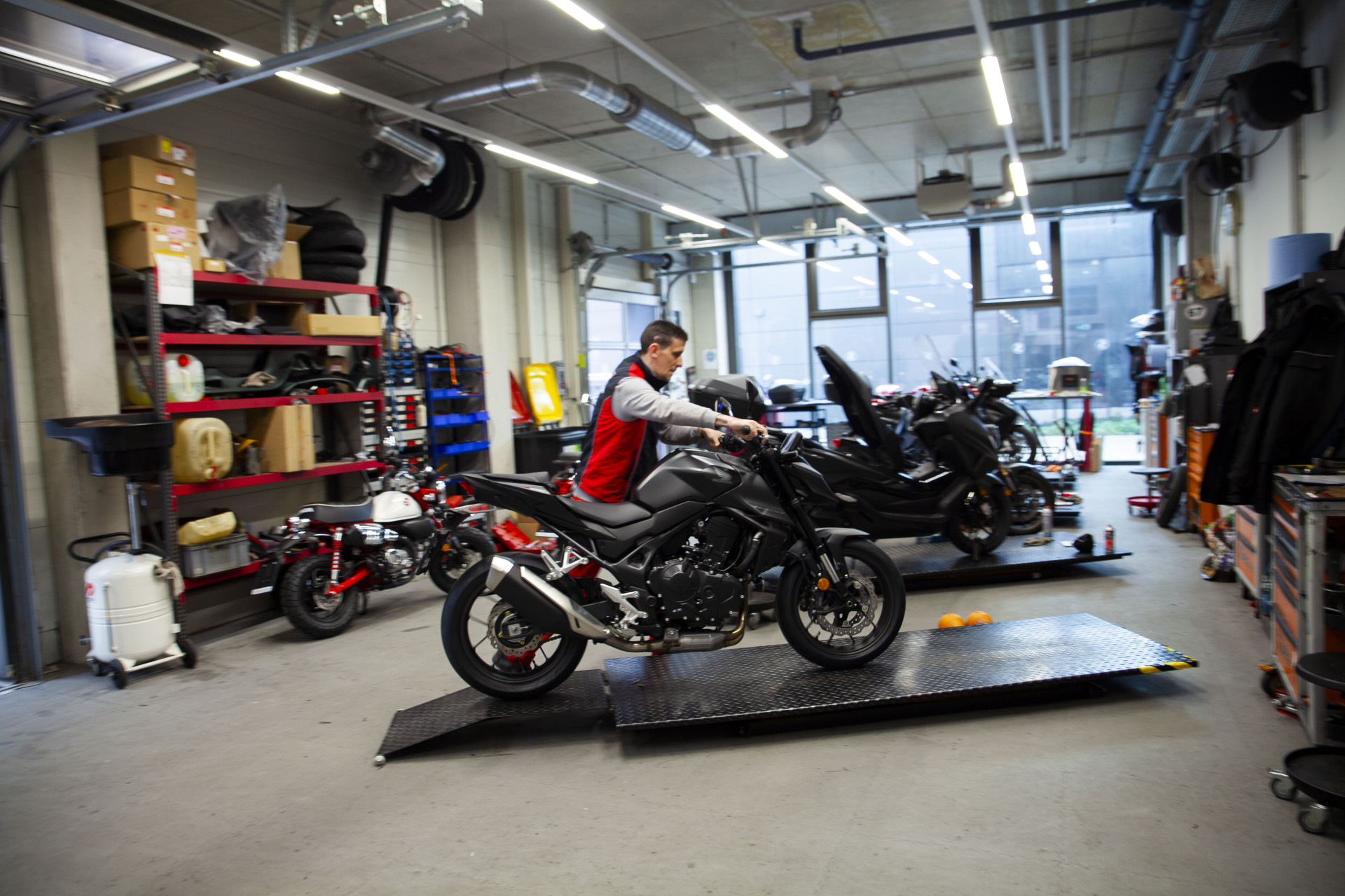 Auto Stahl Wien 22 Motorrad Auswinterung Philip Weiss 202504-06