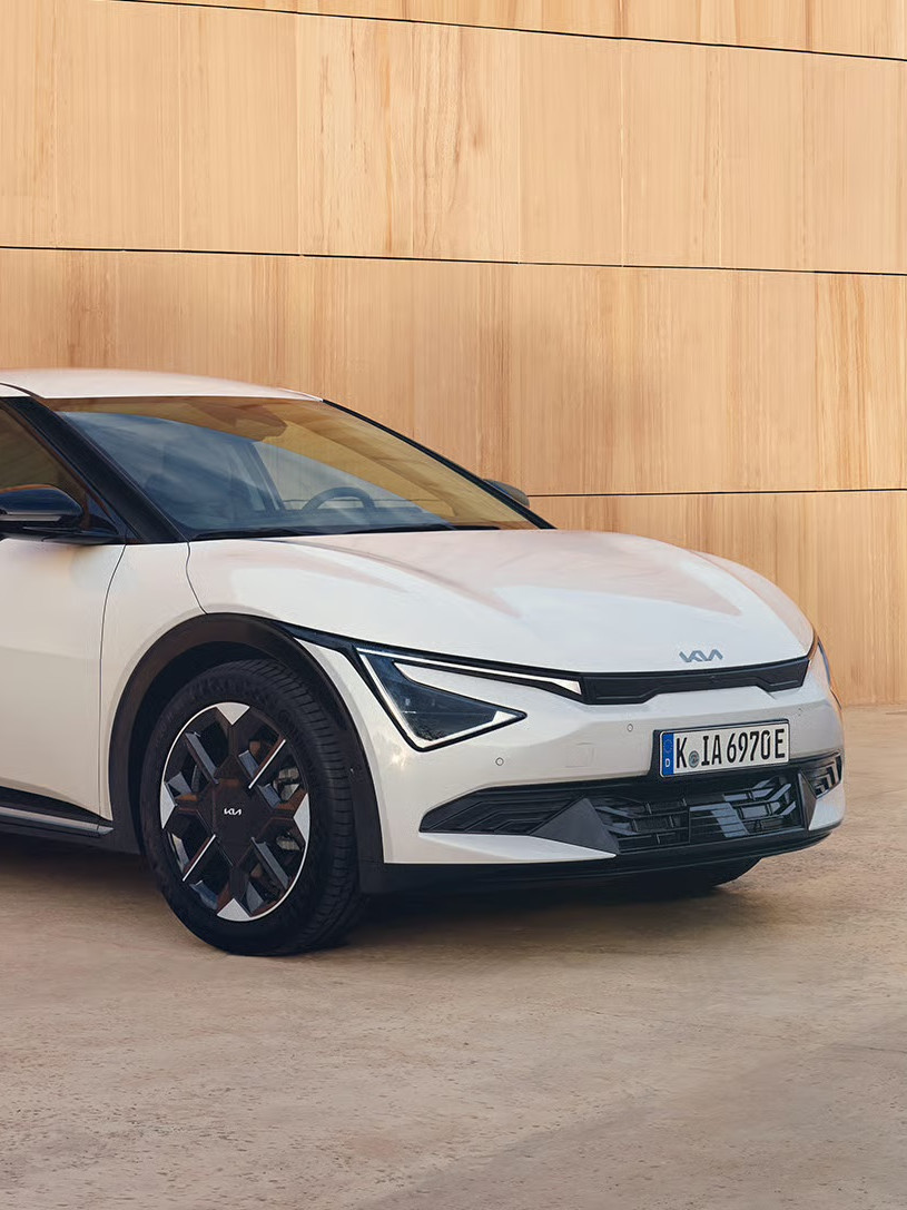 kia-ev6-pe-my24-delp-exterior-34front-single-beautyshot-closeup-815x1087