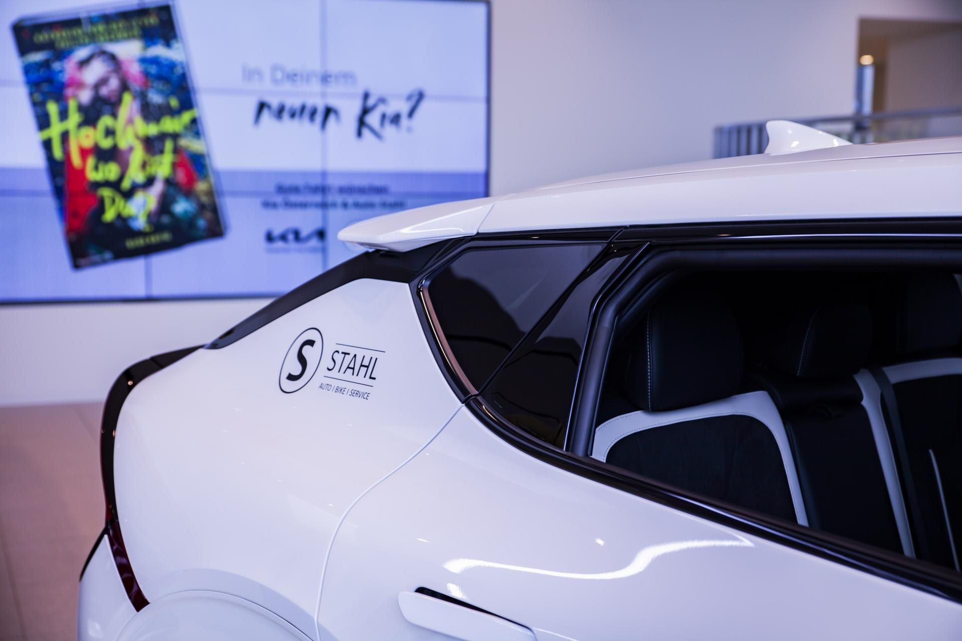 Auto Stahl Wien 22 – Kia – Sponsoring Jedermann – Philipp Hochmair 20260209-050