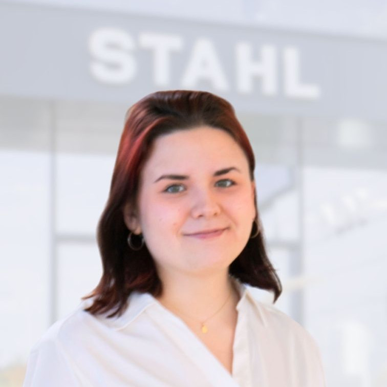 Auto Stahl Nadja Schmölzer Team Assistenz Kundendienst Auto Stahl Wien 23-756x756