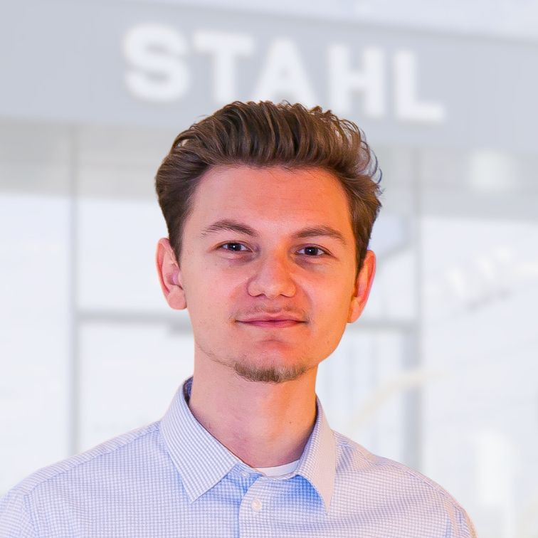 Mitarbeiterfotos  Auto Stahl Website Kundendienst Assistent Wien 23 Vasile Marius Dragan 2026-756x756